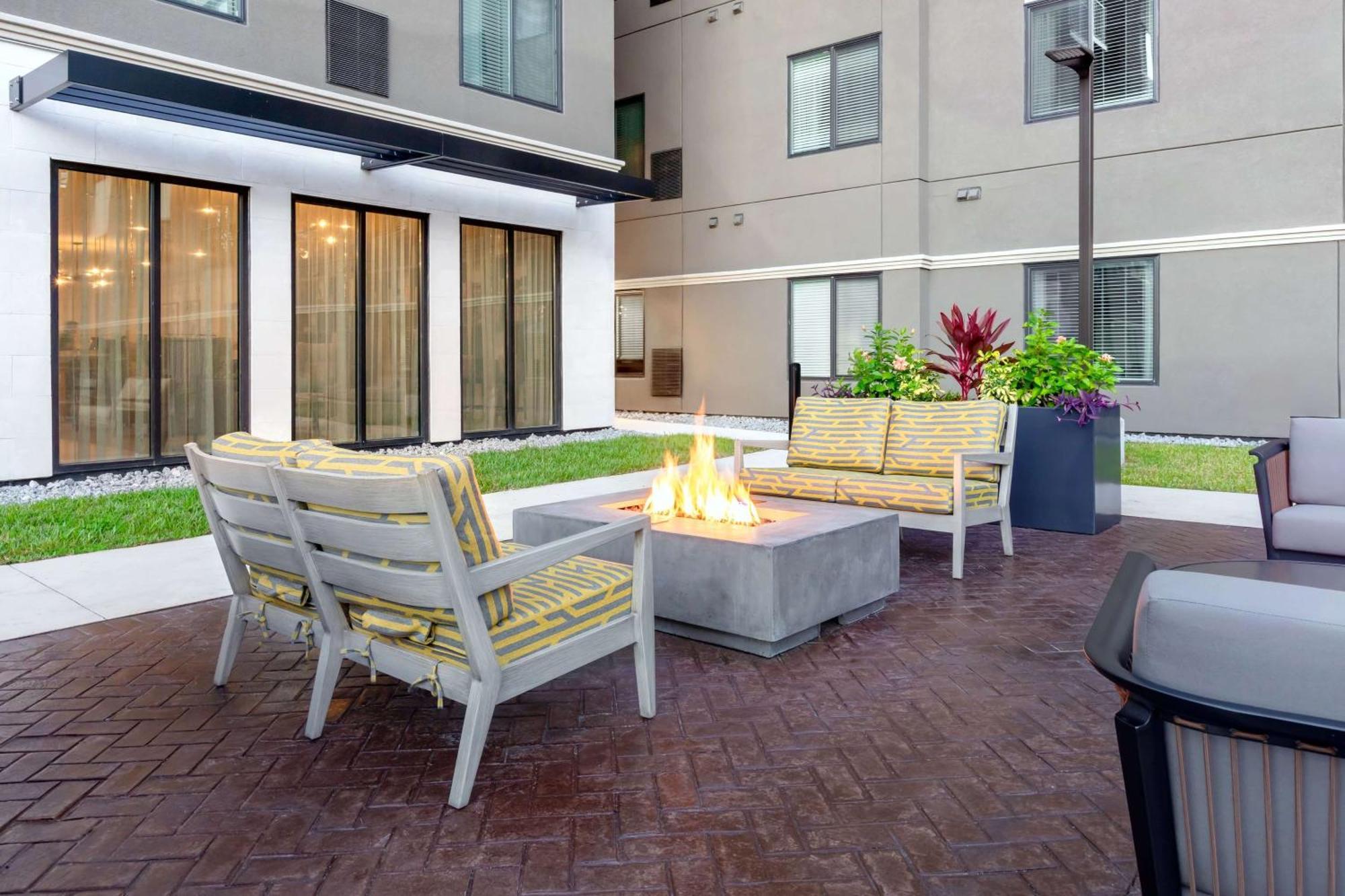 Waterwalk Extended Stay By Wyndham Jacksonville Deerwood Pk 외부 사진
